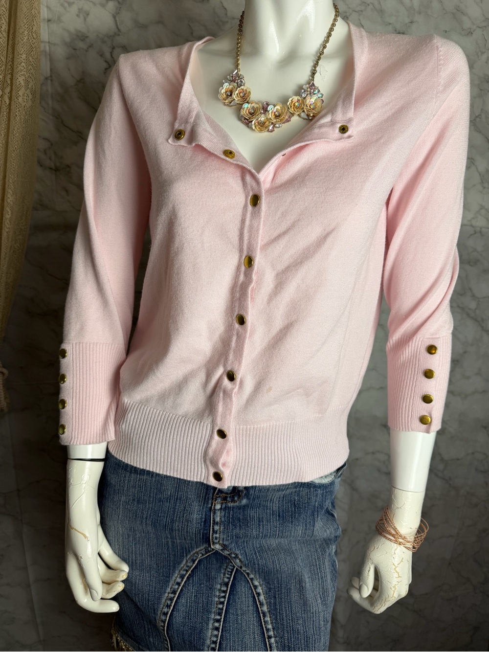 Soft Pink Gold Snap Button Cardigan Sweater M Romantic Preppy Versatile Classic - Picture 6 of 14